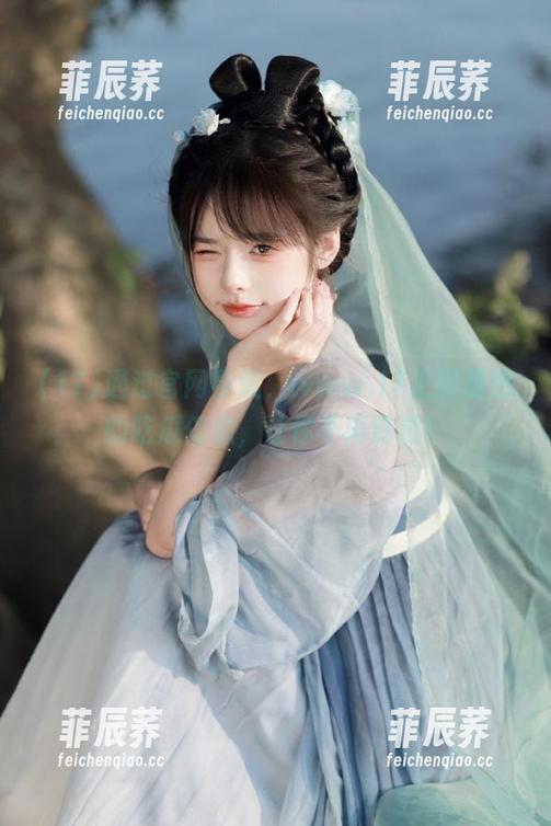 通过官网导航，www.17汇聚最热的吃瓜信息，让你不再错过！