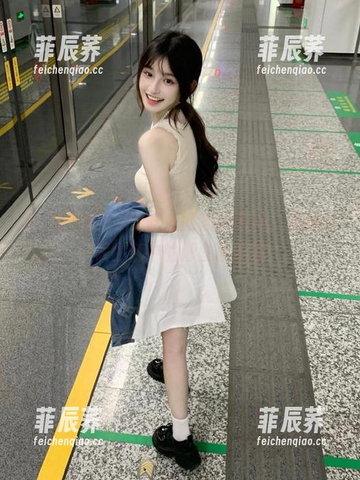 17c吃瓜网黑料爆料，观看名人生活中的那些黑暗面