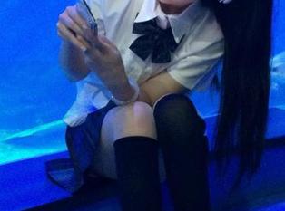 爱吃瓜的小伙伴们，赶紧来体验苹果版hlw，分享快乐不止！