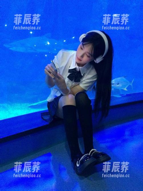 爱吃瓜的小伙伴们，赶紧来体验苹果版hlw，分享快乐不止！