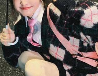 想知道吃瓜界的热门消息吗？来hlw观看吧，保证你会笑出声！