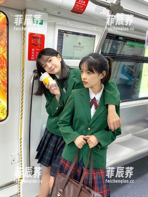五一吃瓜首页视觉盛宴，今日吃瓜娜娜魅力四射