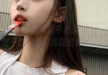 911吃瓜网中心入口：更新不断，第一时间为你揭晓娱乐圈秘闻！