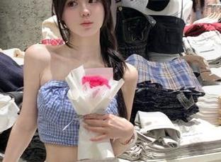 在娱乐718寻觅快手网红的永久入口，准备好一起吃瓜了吗？