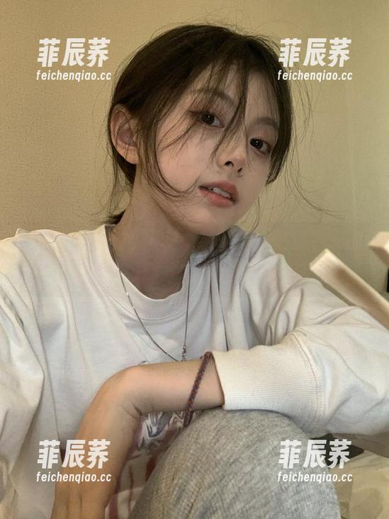 用安卓手机追逐热搜，www.黑料不打烊才能满足我的好奇心！