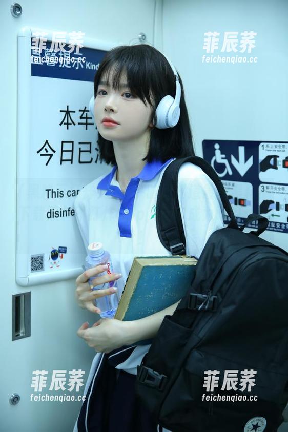 想第一时间知道最新黑料？下载黑料不打烊app，让你成为吃瓜达人！