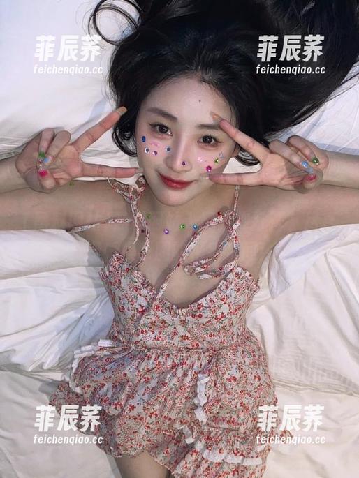 黑料网站入口为你打开，尽享观看娱乐圈的精彩瞬间！